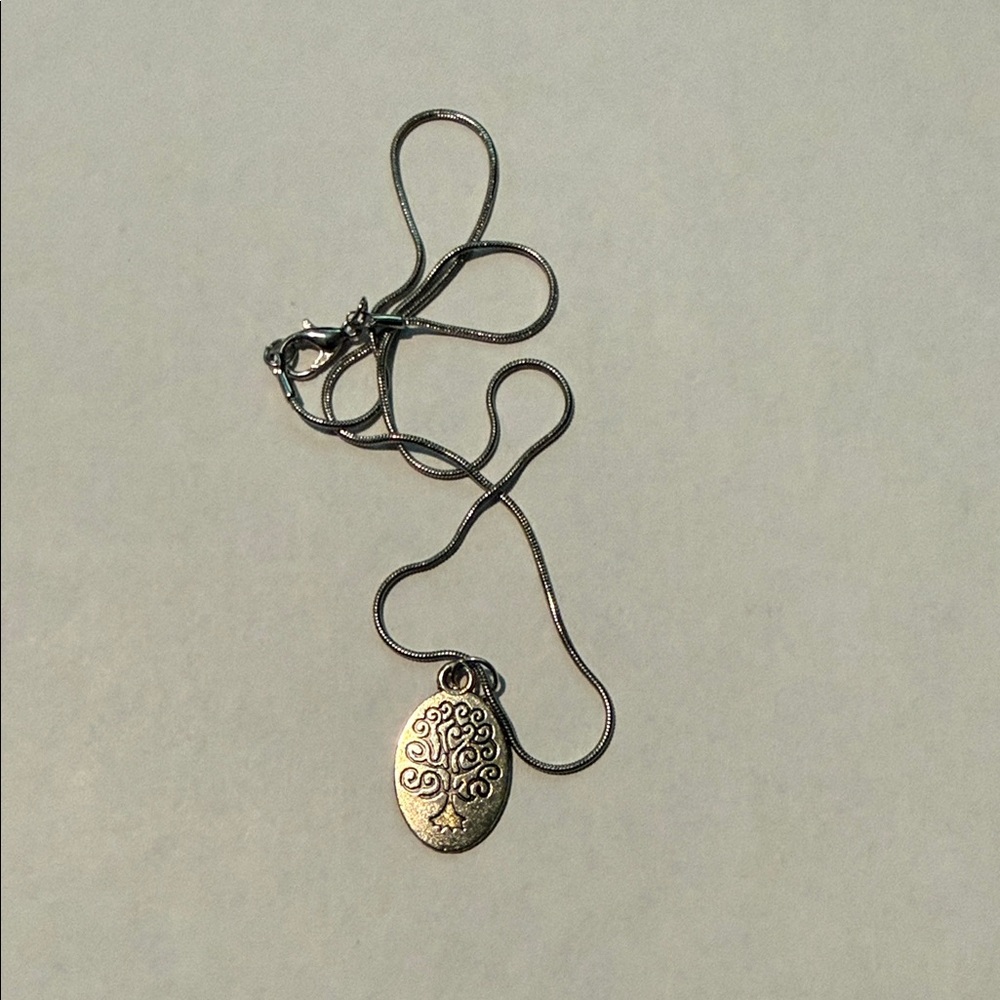 Silver- tone Tree of Life Pendant Necklace - Elegant Women’s Jewelry